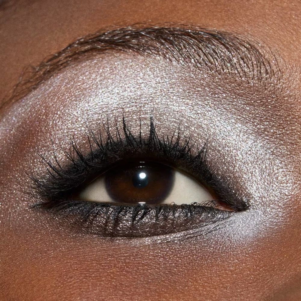 MAC ‘SHE SPARKLES’ Glitter Eyeshadow - Picture 3 of 8